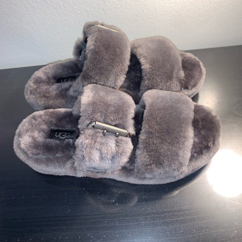 Ugg Slides